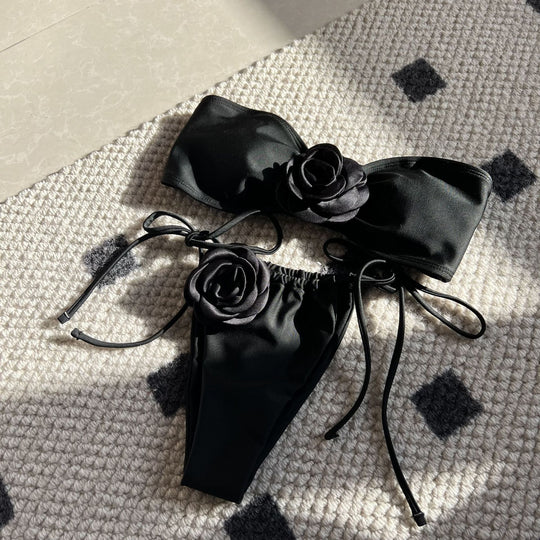 Damen Bandeau-Bikini mit dekorativer Blumenapplikation EB