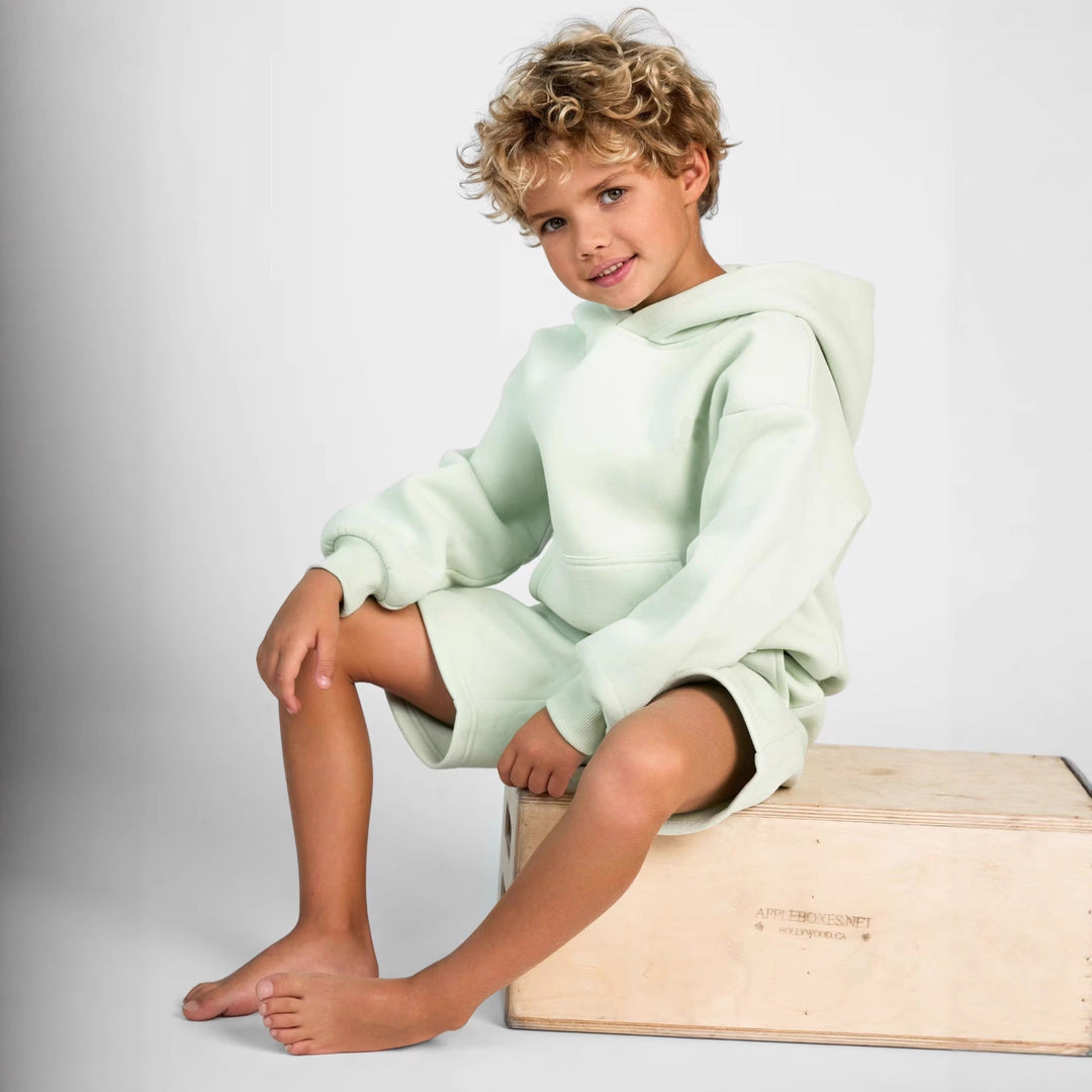 Damen Kapuzensweatshirt und Shorts-Set aus weichem Fleece mit praktischen Taschen EB