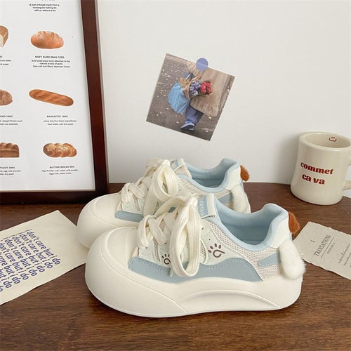 Damen Plattform-Sneaker mit verspielten Applikationen und bequemer Sohle EB