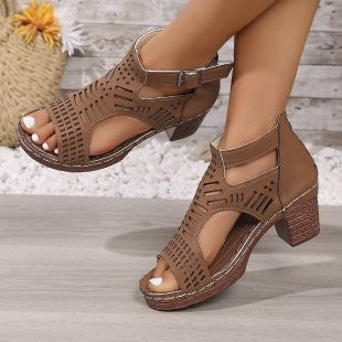 Damen trendige Sandalen mit durchbrochenem Design und Holz-Elementen EB