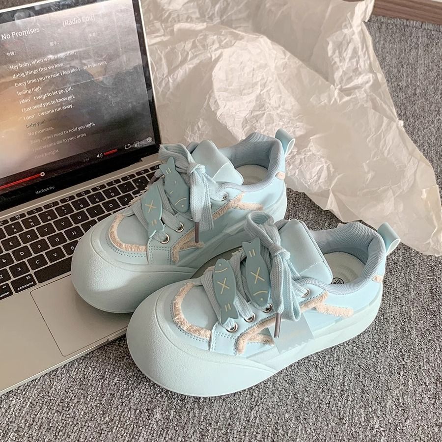 Damen Modische Sneakers mit einzigartigem Schnürsystem und bequemer Sohle EB