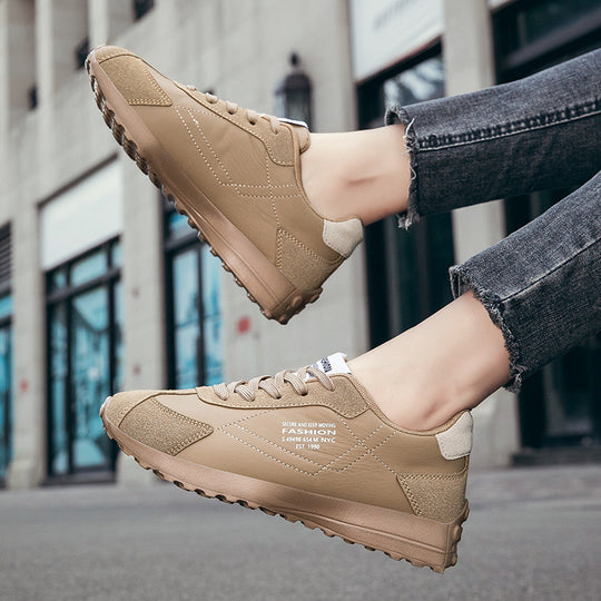 Damen nan leichte Retro-Laufsneaker aus Lederimitat und Velours mit gepolsterter Fersenstütze und rutschfester Profilsohle EB