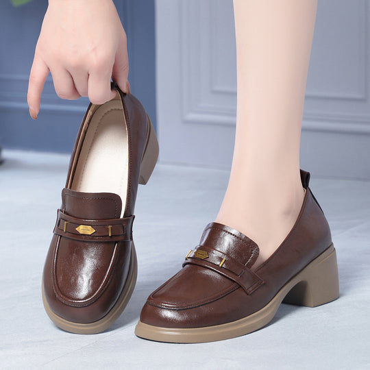 Damen Elegante Loafers mit stilvollem Schmuckdetail und komfortablem Blockabsatz EB