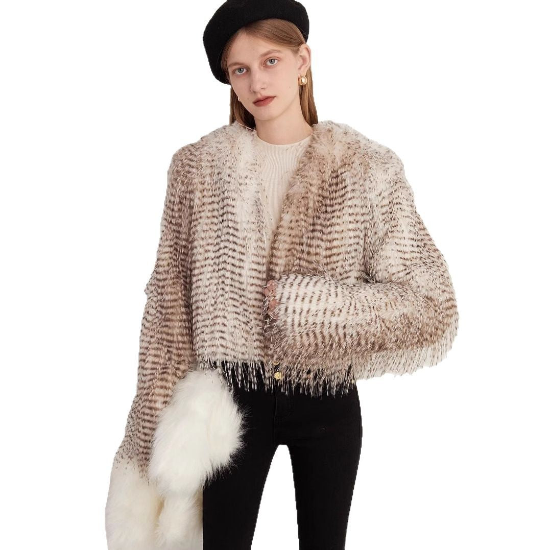 Damen Luxuriöse Couture-Kurjacke aus Kunstpelz mit detailreicher Struktur EB