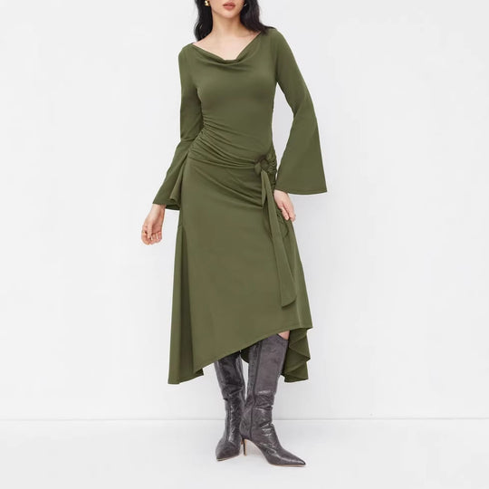 Damen Asymmetrisches Midikleid mit Wasserfallkragen, Glockenärmeln und seitlichem Ringdetail EB