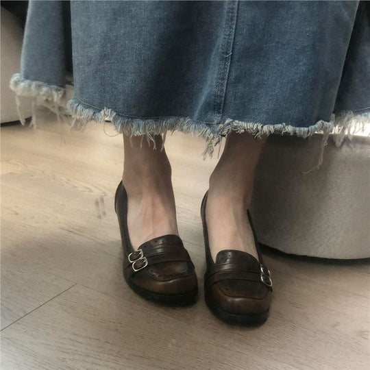 Damen elegante Pumps mit dekorativem Riemchen EB