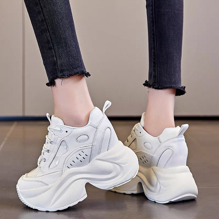 Damen sportliche Chunky Sneakers mit extragroßer Plateau-Sohle EB