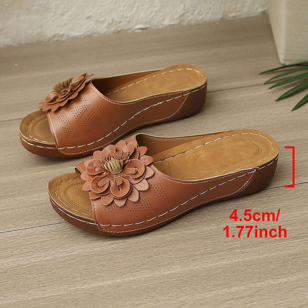 Damen Komfortable und dekorative Mules mit floralem Design EB