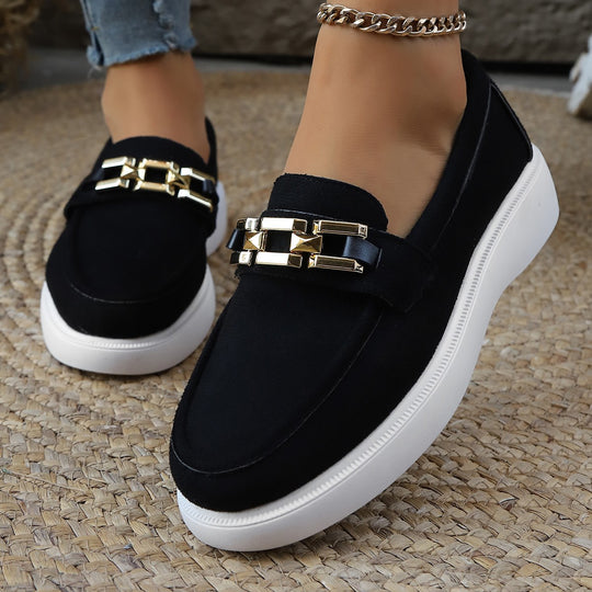 Damen Stylish Slip-On Loafer-Schuhe mit modischem Metall-Element EB
