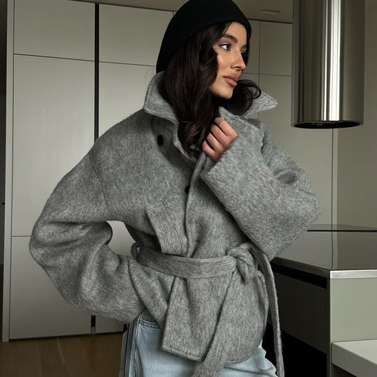 Damen Gemütliches Crop-Pullover-Set aus weichem Material mit reißerisch-verschlossenem Kragen EB