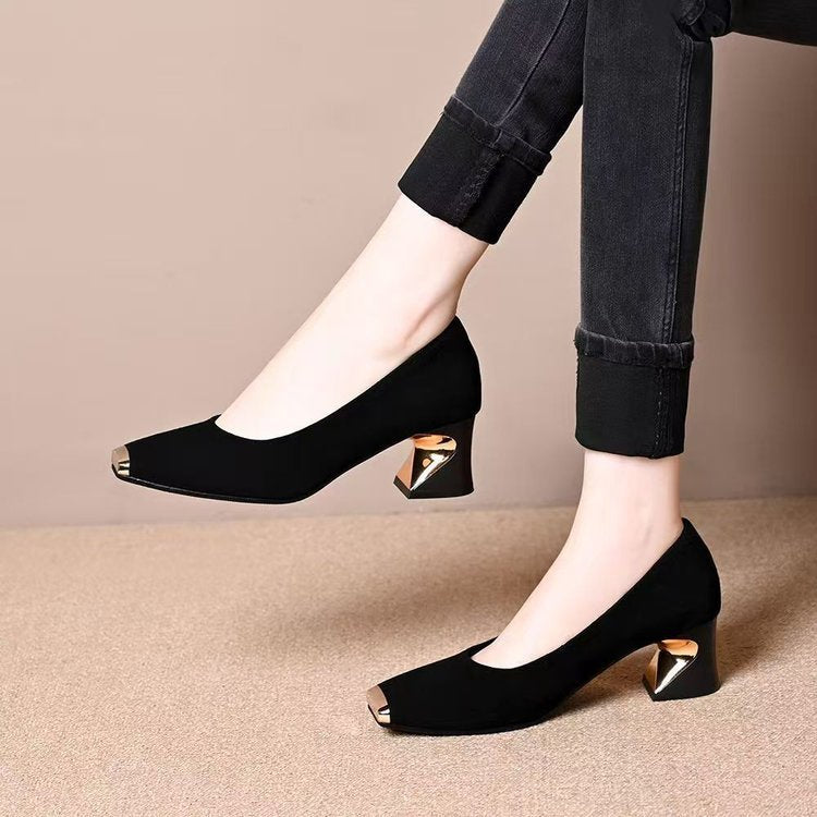 Damen elegante Pumps mit modischem Metall-Highlight und komfortablem Absatz EB