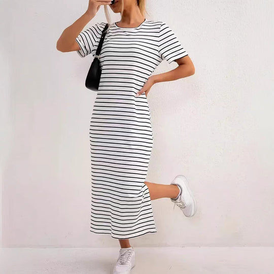 Damen Maxikleid mit seitlichen Schlitzen und gestreiftem Design EB