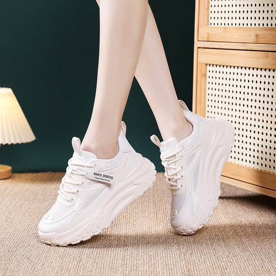 Damen Sportliche Sneakers mit atmungsaktiver Obermaterialstruktur und dämpfender Sohle EB
