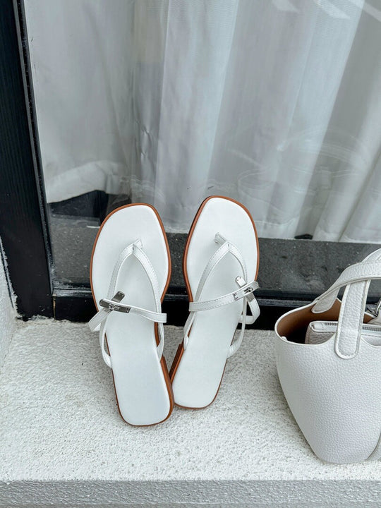 Damen Komfortable Badesandalen mit verstellbaren Riemen und orthopädischem Fußbett EB
