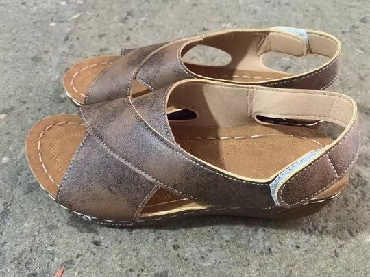 Damen Komfortable Sandalen mit atmungsaktiven Einsätzen und ergonomischem Fußbett EB