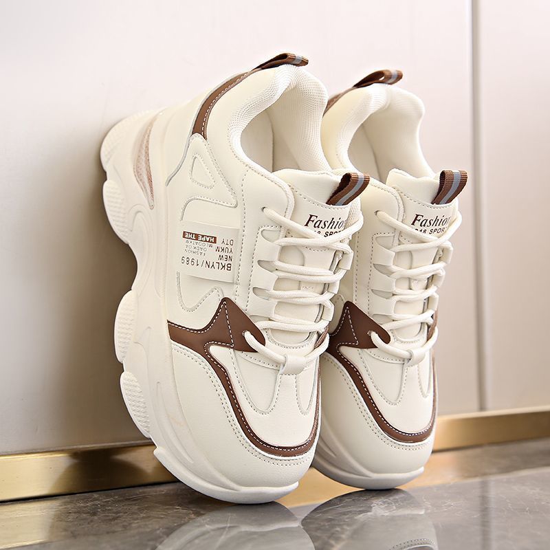 Damen Sportliche Chunky Sneakers mit atmungsaktiver Mesh-Oberfläche und dämpfender Sohle EB