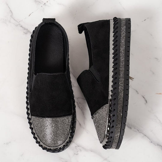 Damen Slip-On Sneakers mit schimmerndem Vorderbereich und modischem Plateau EB