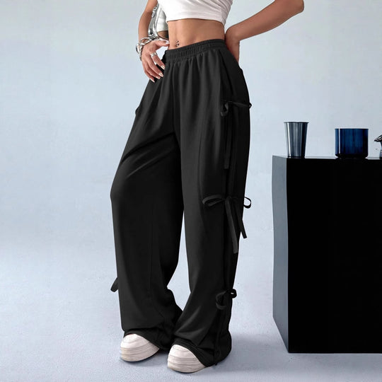 Damen Weit geschnittene Cargohose mit Leopardenmuster und eleganten Schnürdetails EB