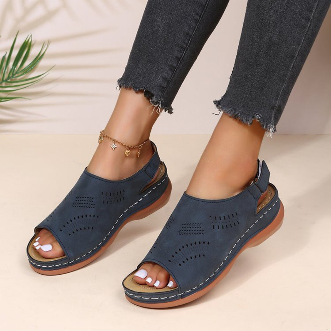 Damen elegante Sandalen mit atmungsaktiven Perforierungen EB