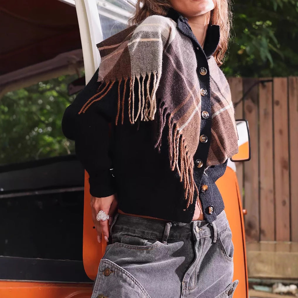 Damen eleganter Cardigan mit Fransen und dekorativen Knöpfen EB