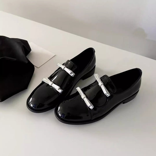 Damen elegante Schnürschuhe mit dekorativen Schnallen von EB