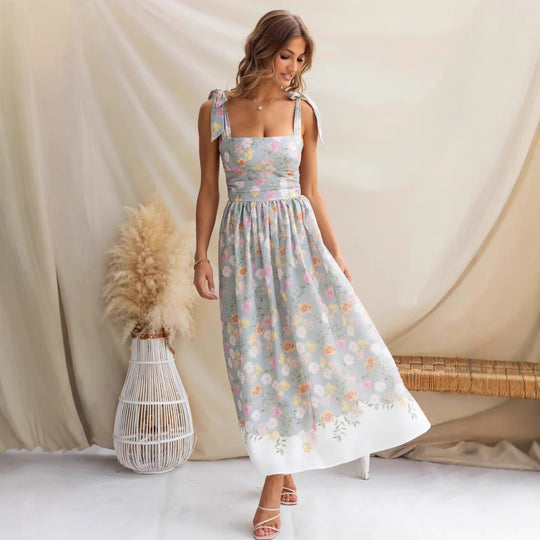 Damen Maxikleid mit verspielten Trägern und floralem Druck EB