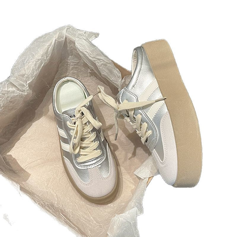 Damen Sneakers im sportlichen Retro-Stil mit atmungsaktiven Einsätzen EB