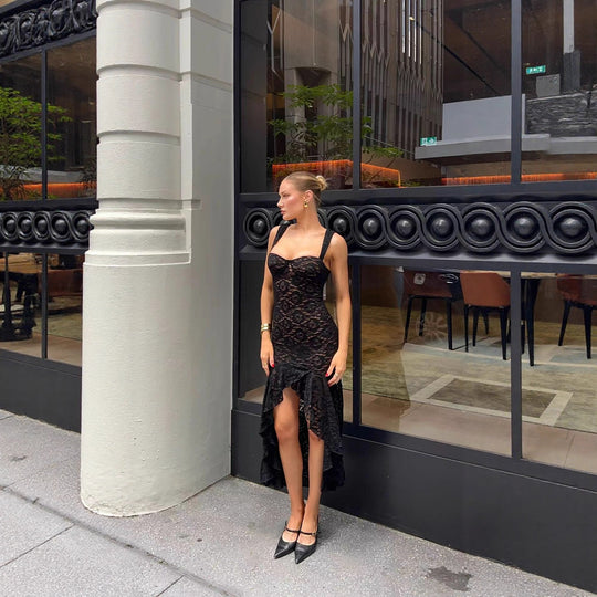 Damen Spitzenmaxikleid mit tiefem Schlitz und Detailverzierungen EB