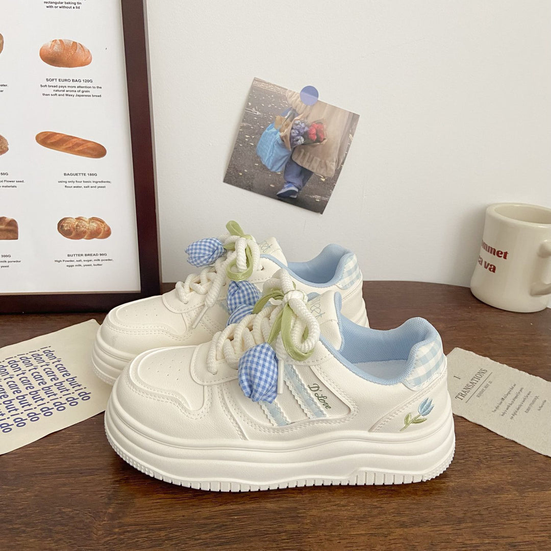Damen Modische Sneakers mit verspielten Basketdetails und dämpfender Sohle EB