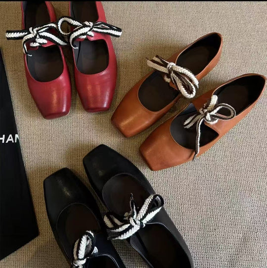 Damen elegante Ballerinas mit modischem SchnürDesign und komfortablem Blockabsatz EB