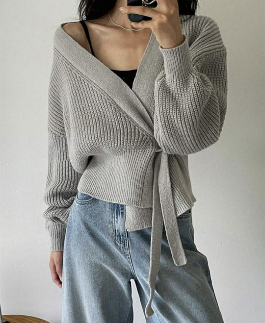 Damen Wickelstrickjacke mit weichem Material und lässigem Schnitt EB
