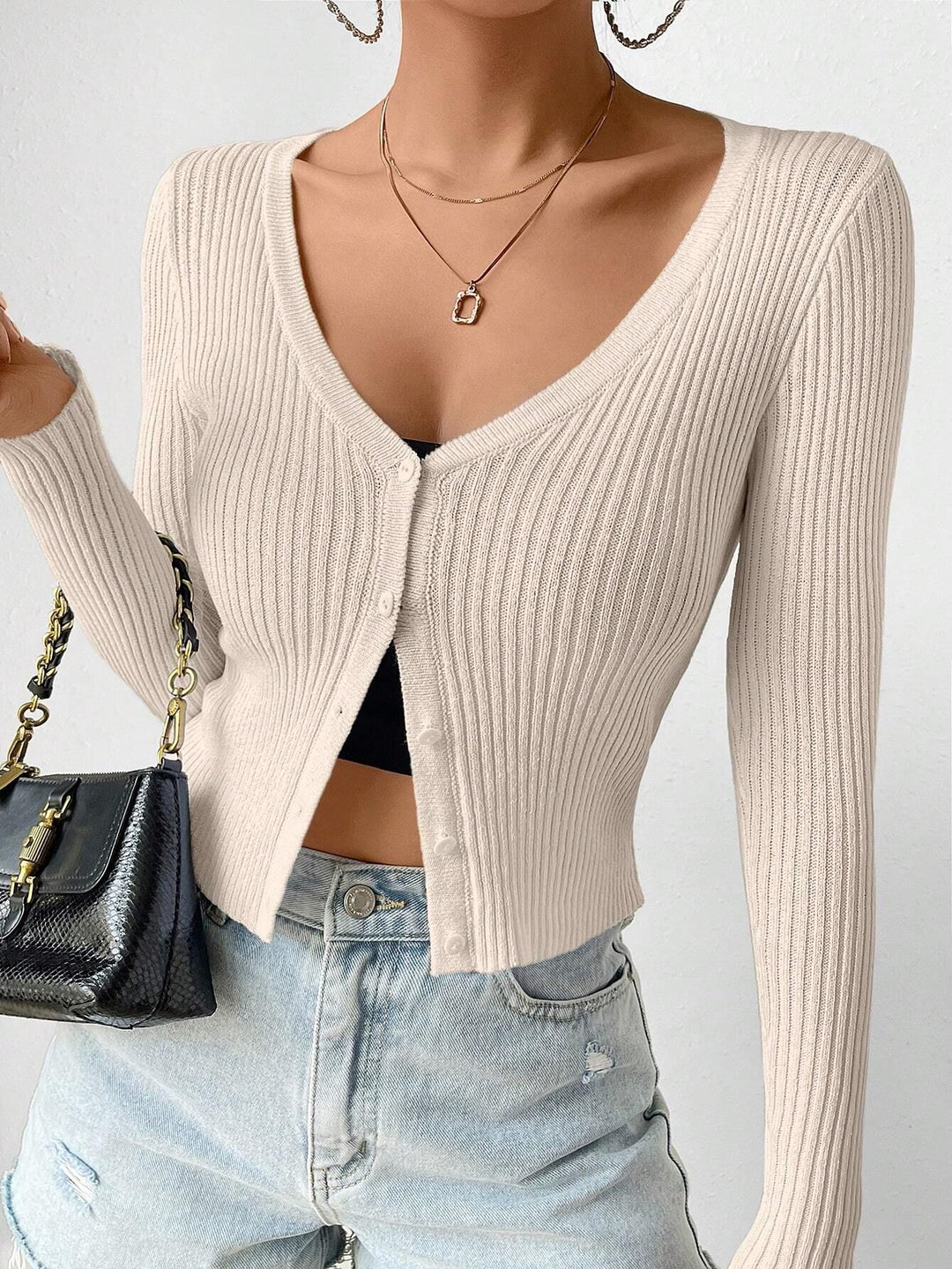 Damen angenehme und figurbetonte Strickjacke mit Knöpfen EB