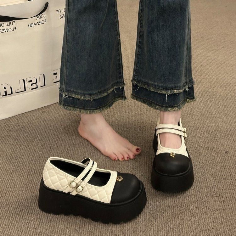 Damen Platform Mary Janes mit modischen Zweiriemen und geschmackvollem Design EB