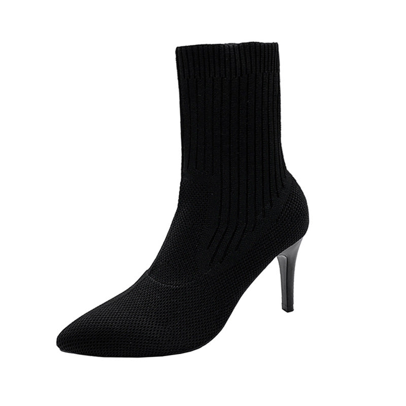 Damen nan Strick-Stiefelette mit konturierter Sockenkonstruktion, schlankem Pfennigabsatz und pointierter Vorderkappe EB