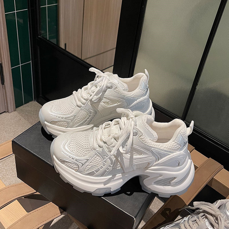 Damen Sportliche Sneakers mit atmungsaktivem Mesh-Obermaterial und dämpfender Sohle EB