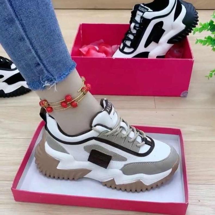 Damen Modische Chunky Sneakers mit einzigartigem Sohlendesign EB