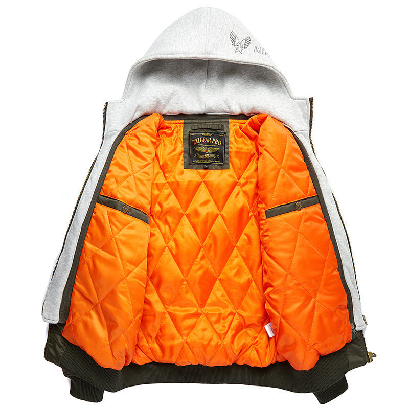 Herren  fliegerinspirierte Bomberjacke mit integriertem Kapuzeneinsatz, Ärmeltasche und wattierter Innenlage EB