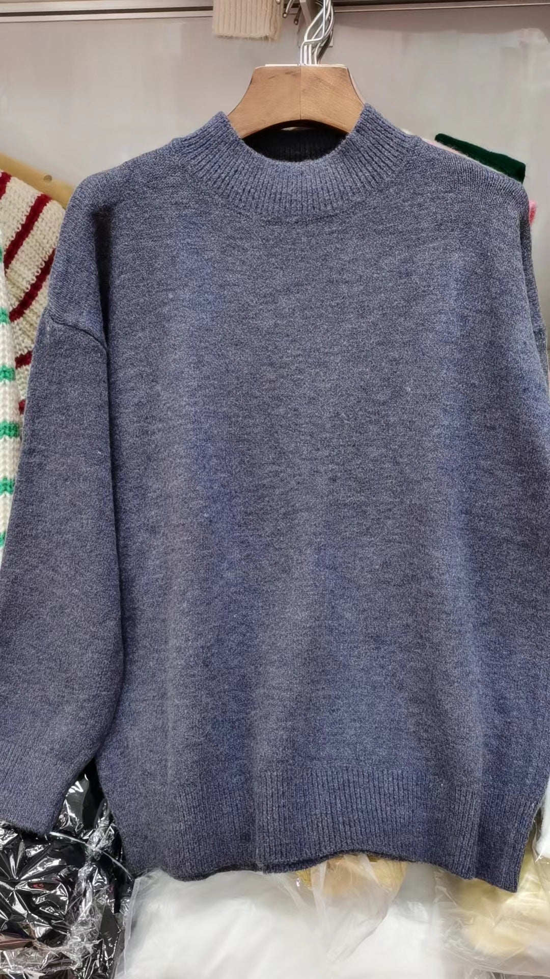 Damen Hochwertiger Strickpullover mit klassischem Rundhalsausschnitt und lässigem Schnitt EB