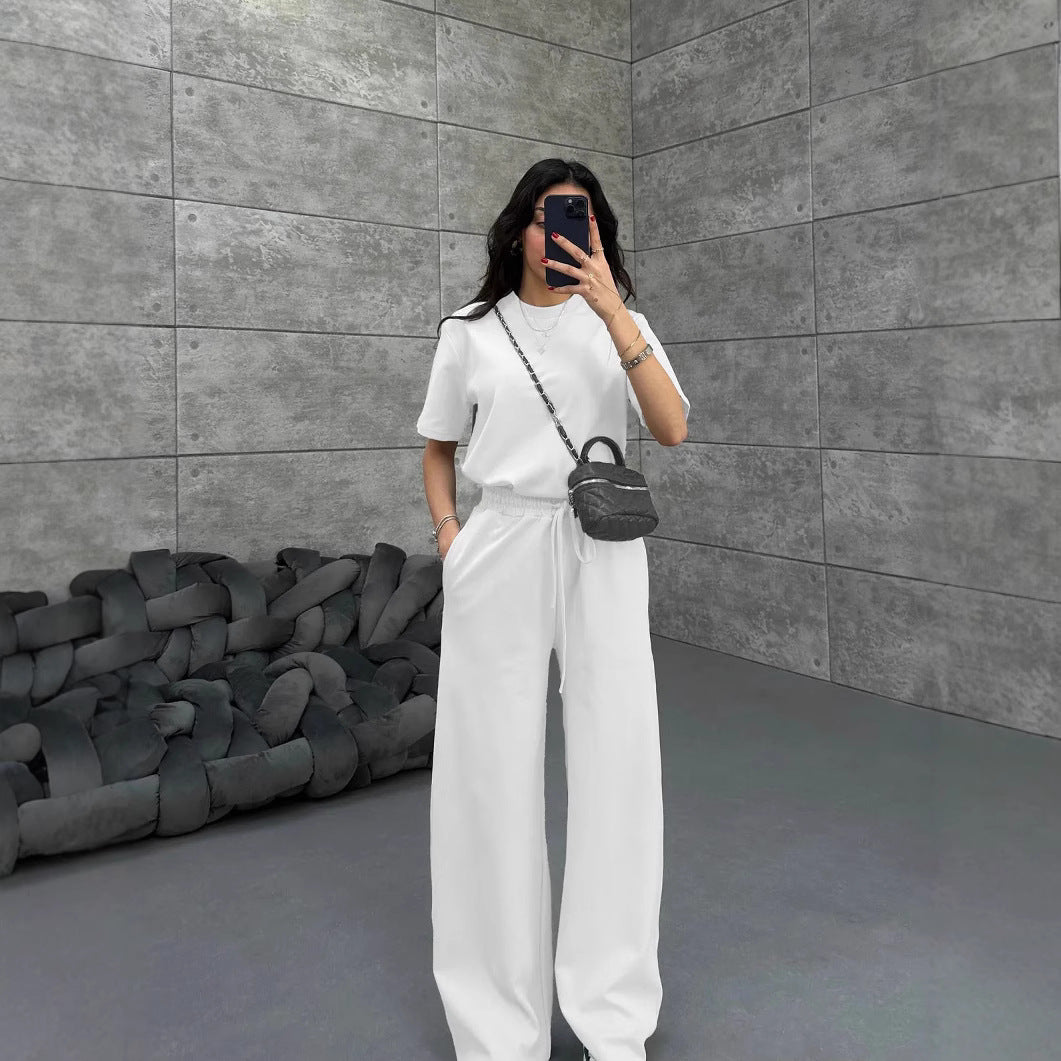 Damen Komfortabler und stilvoller Jumpsuit mit weitem Bein EB