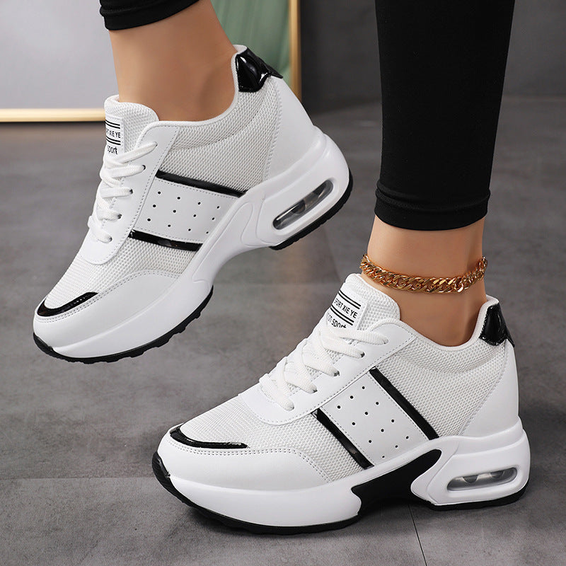 Damen nan sportlicher Plateausneaker mit Luftkissen-Zwischensohle und metallic-Applikationen EB