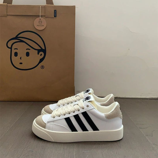 Damen Sneakers im sportlichen Retro-Look mit gepolsterter Sohle EB