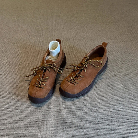 Damen Sportliche Sneaker mit samtiger Wildlederoberfläche und rutschfester Sohle EB