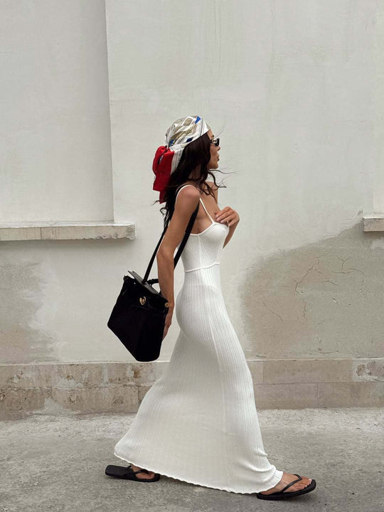 Damen Maxikleid mit feiner Rippenstruktur und elegantem Trägerdesign EB
