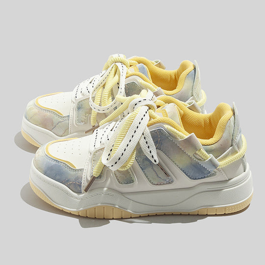 Damen Sportliche Sneakers mit innovativer Oberflächenstruktur und elastischer Schnürung EB