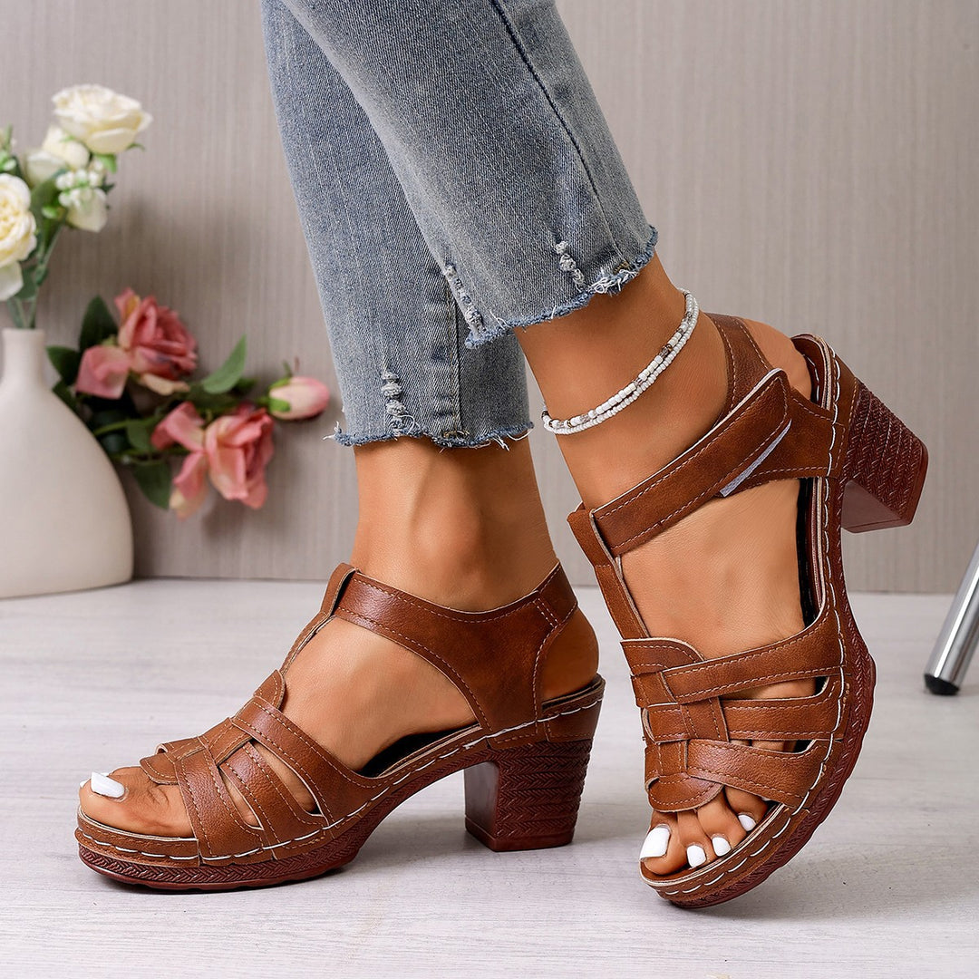 Damen Komfortable Riemchen-Sandalen mit geschwungenem Absatz und atmungsaktivem Leder EB