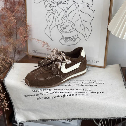 Damen Sportliche Sneakers mit verspieltem Rüschendesign und komfortabler Dämpfung EB