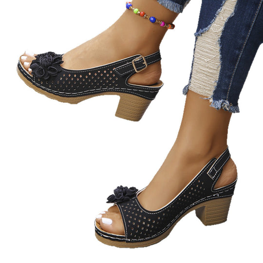 Damen Riemchen-Pantoletten mit blumenverziertem Design und komfortablem Blockabsatz EB