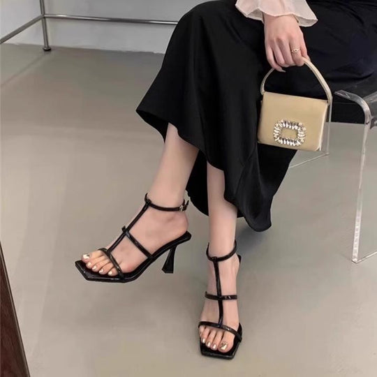 Damen elegante Sandalen mit geometrischem Design und Absatz EB