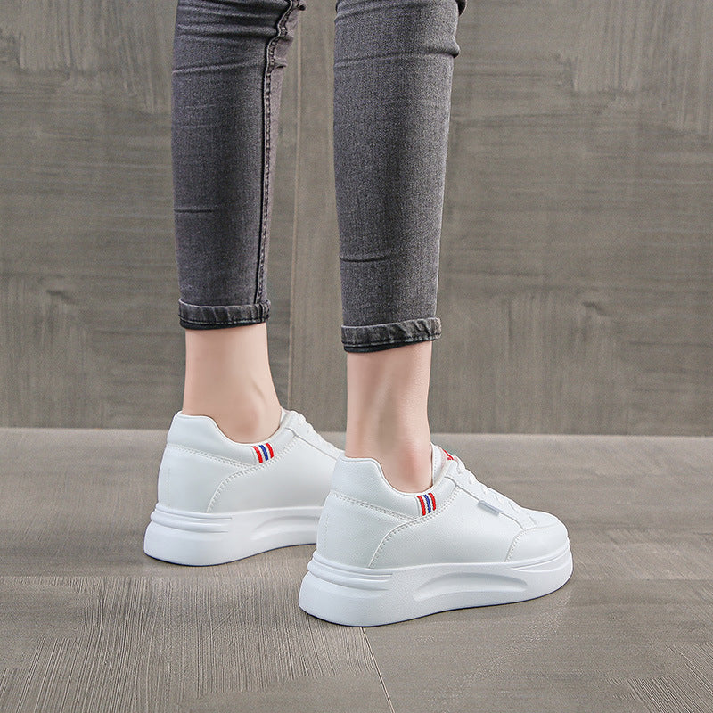 Damen Sneakers mit sportlichem Design und atmungsaktiver Oberflächenstruktur EB