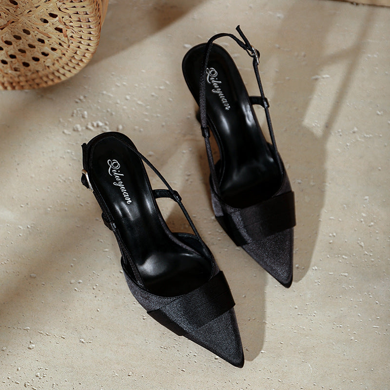 Damen Slingback-Pumps mit elegantem spitz zulaufendem Design und komfortablem Riemen EB
